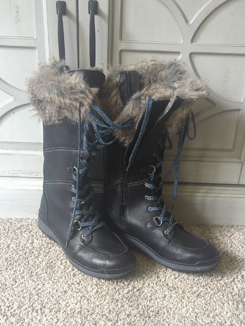 Merrell Black Faux-Fur Cuff Lace-Up Winter Boots